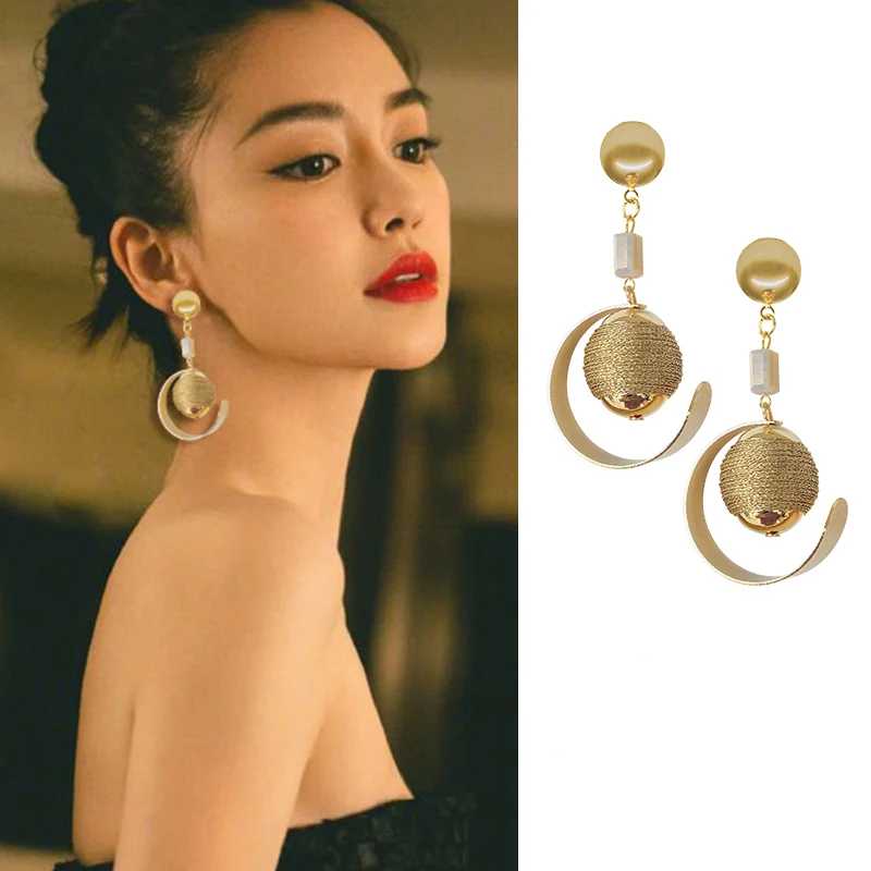 

Женские длинные серьги из французского золота, в стиле ретро