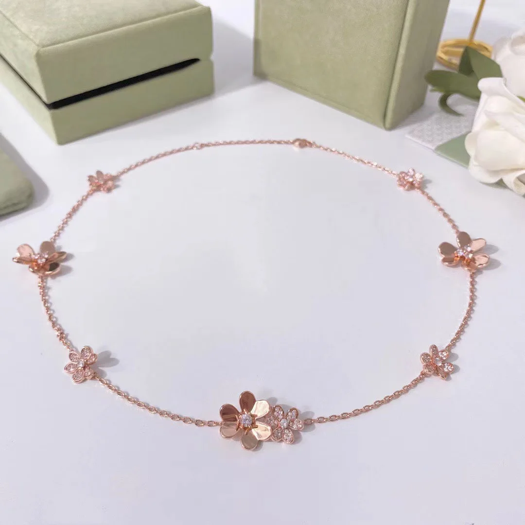 

Top Brand High Quality Inlay AAA Zircon Flower Choke Short Necklaces For Women Popular Luxury Unique Jewelry Girl Gifts