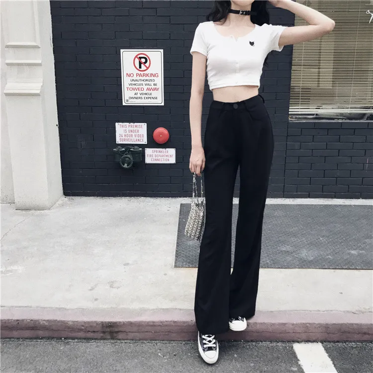 Женская футболка с круглым вырезом Готическая черная белая вышивкой | одежда