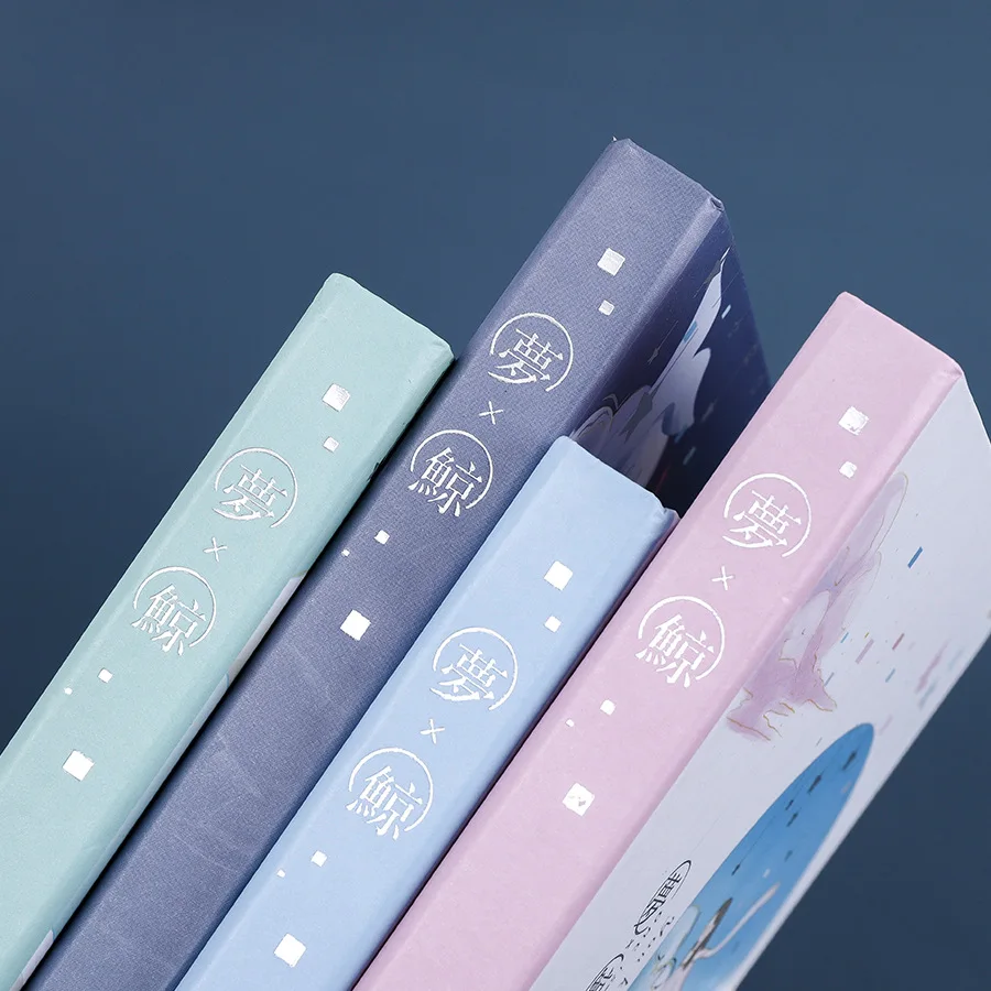 Блокнот с магнитной пряжкой в твердой обложке серия мечта Кита ТОЛСТЫЙ цветной