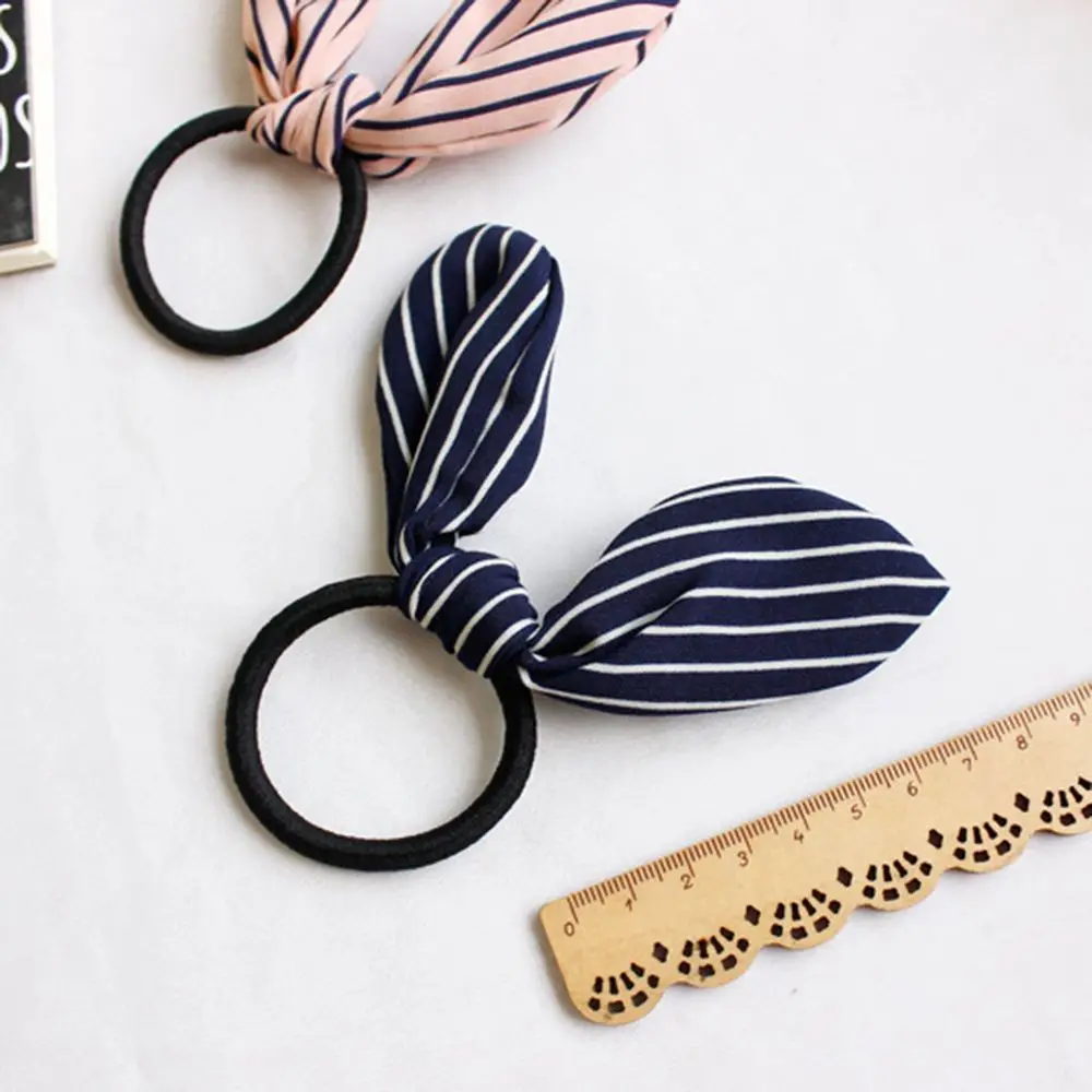 Женская резинка для волос с ушками кролика эластичная в полоску и горошек