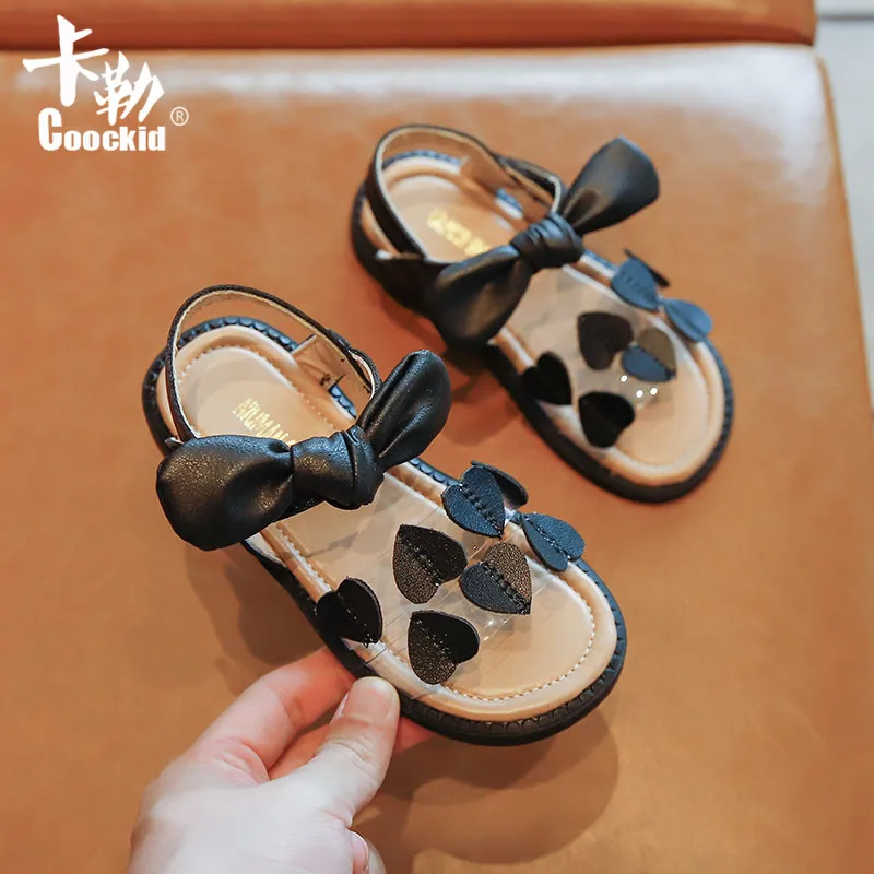 

2021 new Korean children's fashion soft bottom children's shoes little girl princess shoes new beach shoes