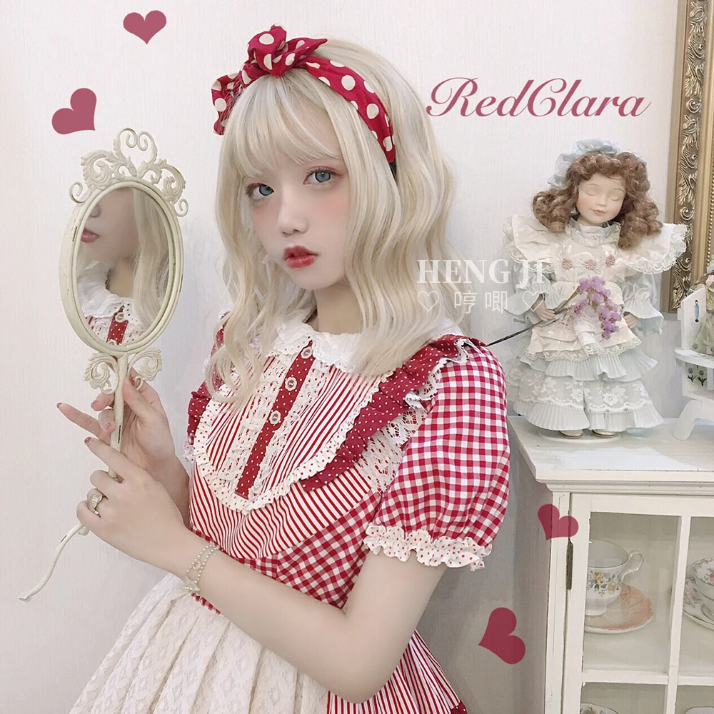 

Lolita Wig Cream Puff Cream Golden 45cm Short Wavy Hair Synthetic Heat Resistant Wigs
