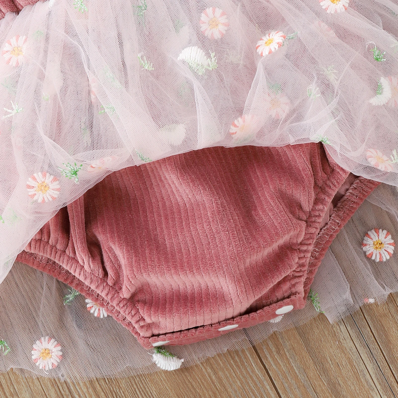 

0-18M Baby Girls Long Sleeve Romper Mesh Dress Floral Ruffle Sweet Corduroy Bodysuit O-neck Casual Romper Spring Autumn Clothing