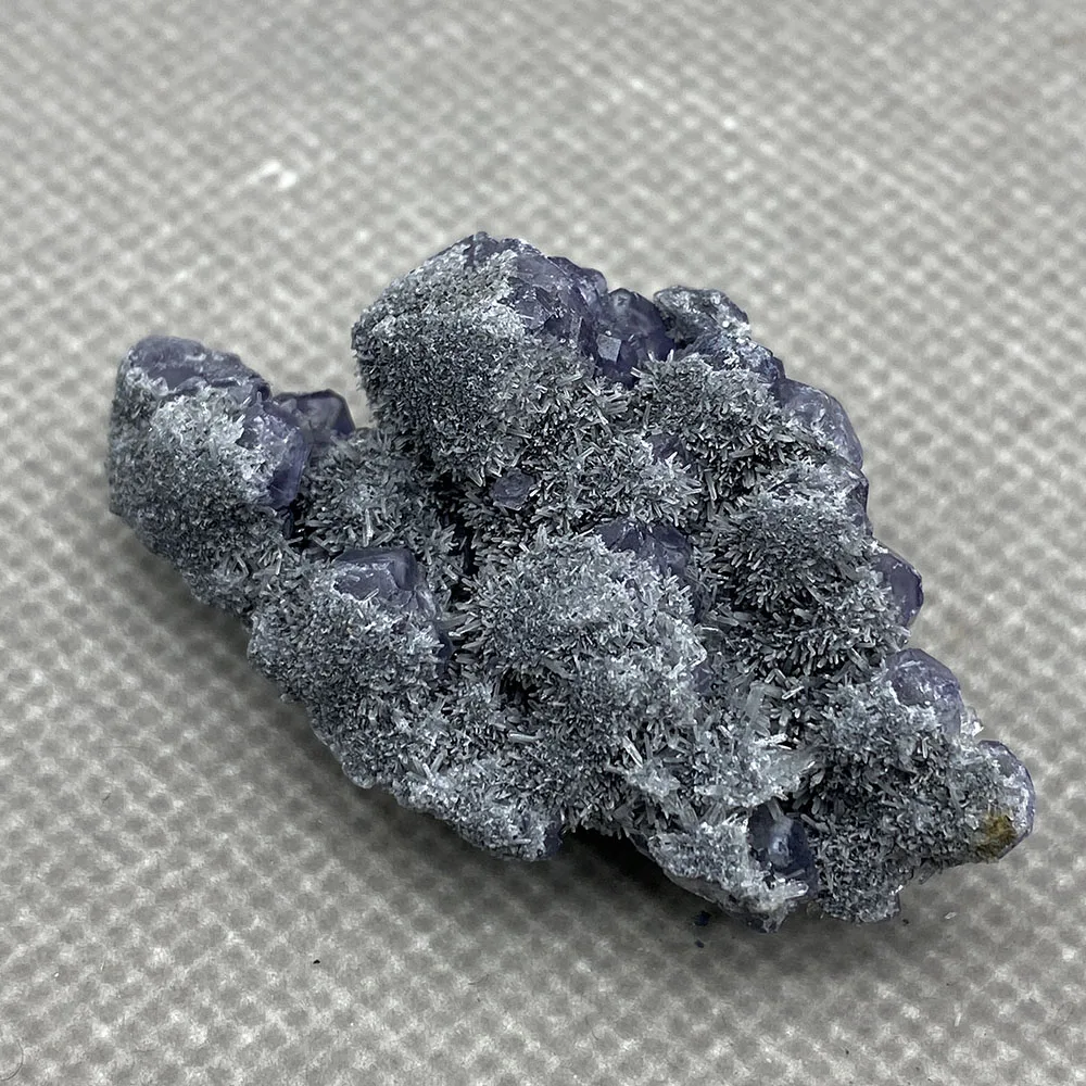 

Natural blue fluorite is produced in Fujian, China 35#