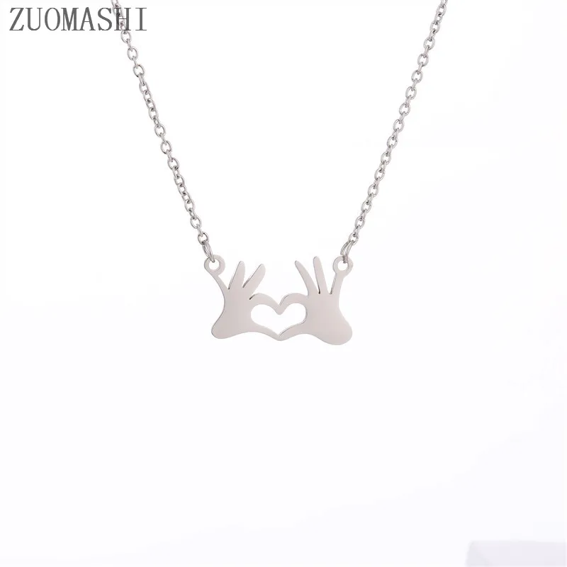 Ожерелье с жестами руки чем ожерелье жестом сердца подарок для дочери лучший