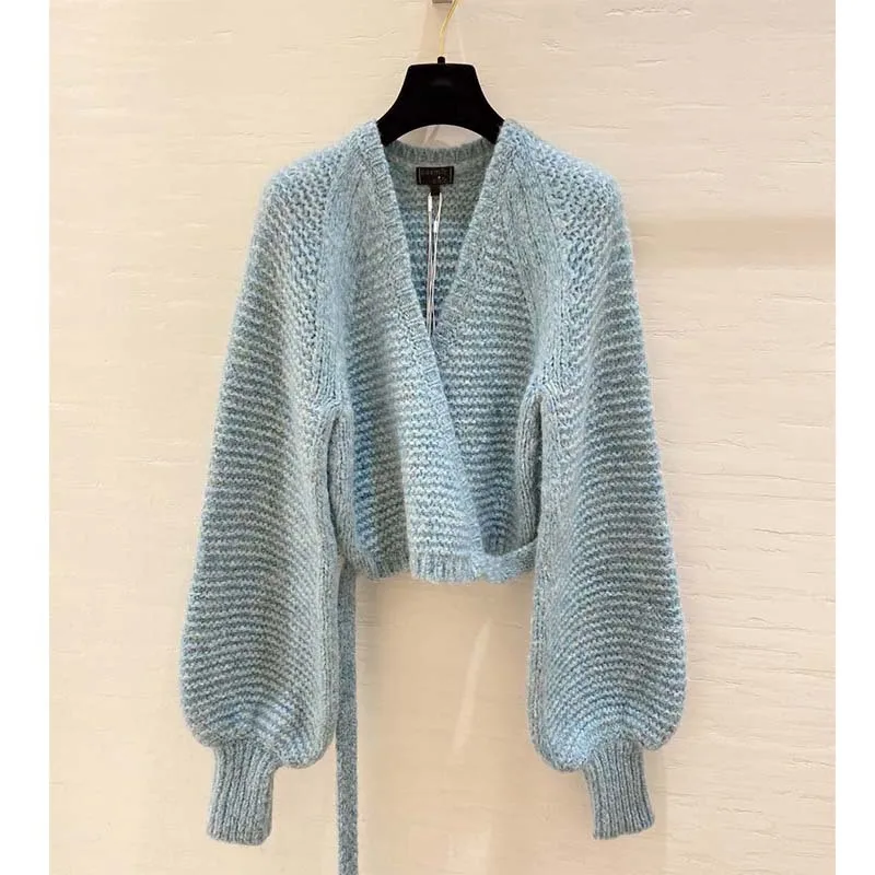 

21 Winter Women Latern Sleeve Blue Knitted Cardigan Long Sleeve Stripe Cashmere Designer Sweater Runway Fashion V Neck Knitwear