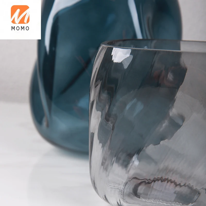 

Simple Modern Transparent Glass Vase Table Decoration Model Ornament Creative Irregular Twisted Flower Arrangement High Quality