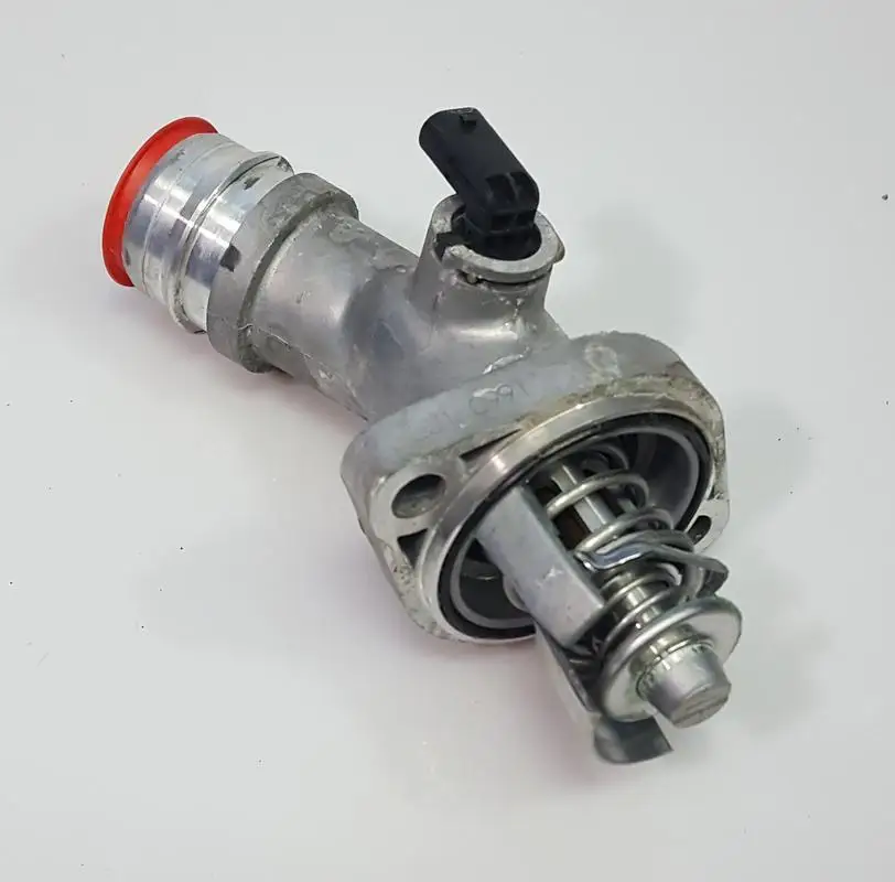 

Thermostat housing for 2016 2017 Hyundaiais Elantraas 2.0L Engine OE 25500-2E085 255002E085 water flange