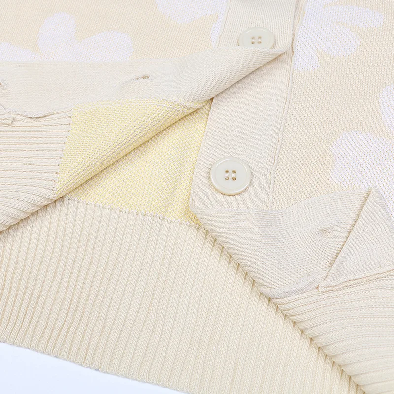 

Korean Summer New Short Puff Sleeve Sweater Cardigans Floral Single Breasted V-Neck Cardigan YOU363