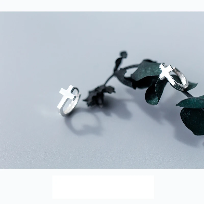 Женские серьги кресты Trustdavis минималистичные готические сережки из