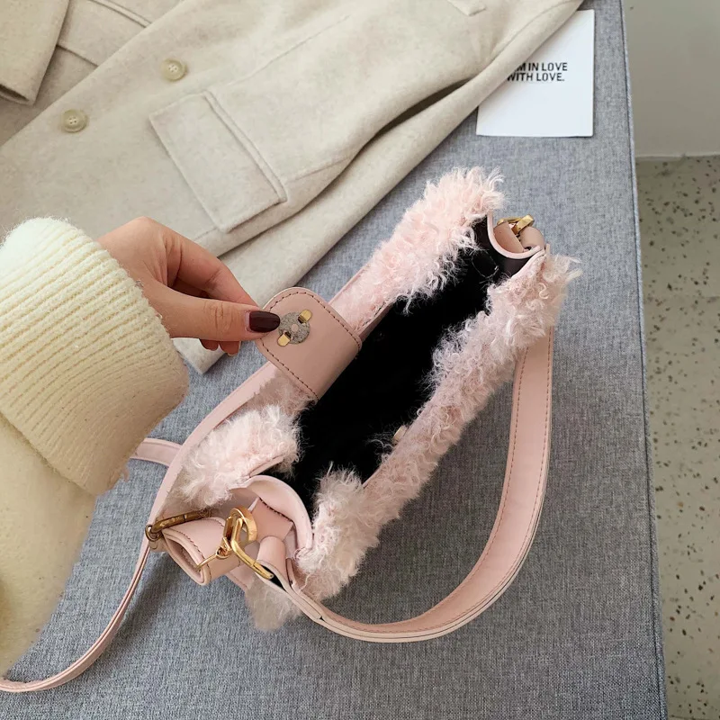 

Fur Bag Underarm Bag Women's Bag 2020 New Winter Plush Bag Shoulder Bag Women's Messenger Bag Casual Furry Fluffy