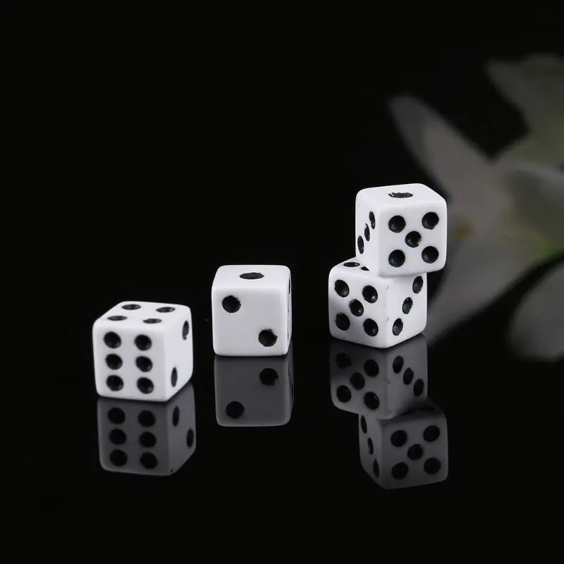 

100pcs 8mm Plastic White Game Dice Six Sided Decider Birthday Parties Board Game