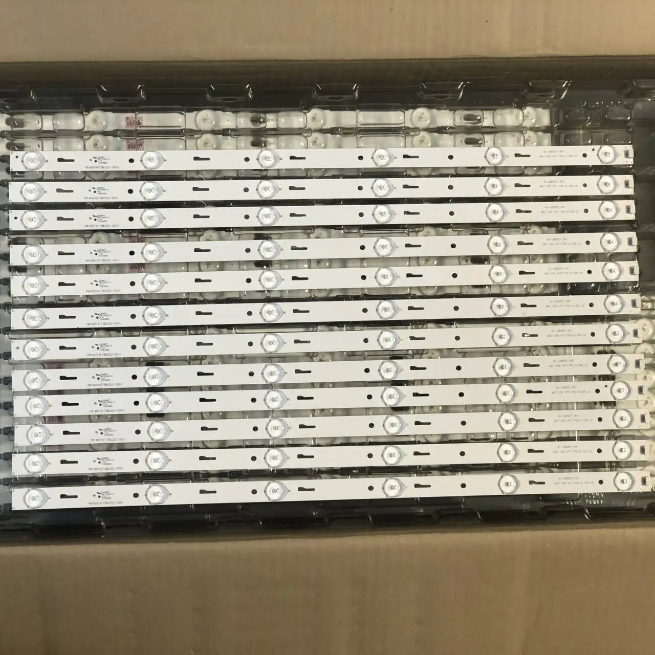 1 комплект = 12 шт. светодиодный Подсветка полосы 6 лампа 4C-LB500T-SH1 PB14D519173BL052-001H для