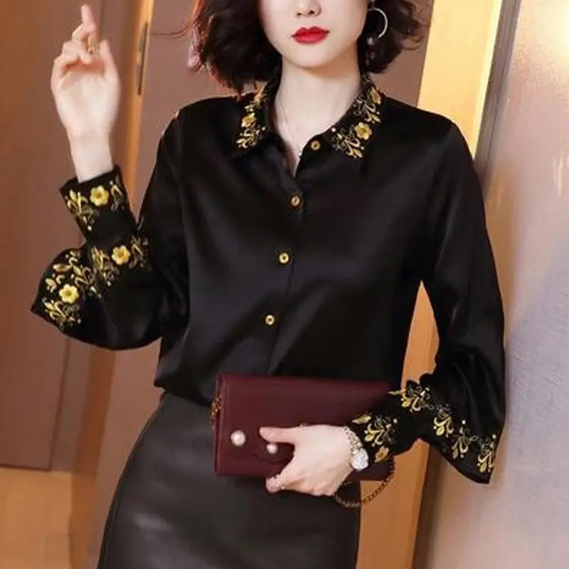 

Temperament Embroidered Shirt Women's Long-sleeved Spring and Autumn New Retro Polo Collar Ruffled Lapel Top Women's Clothing
