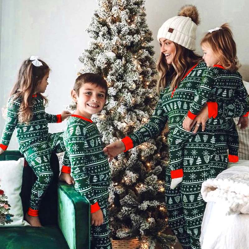 

2021 Семейные рождественские одинаковые пижамные комплекты, одежда для отца, матери, детей, наряд для малышей, комбинезоны, пижамы для мамы и м...