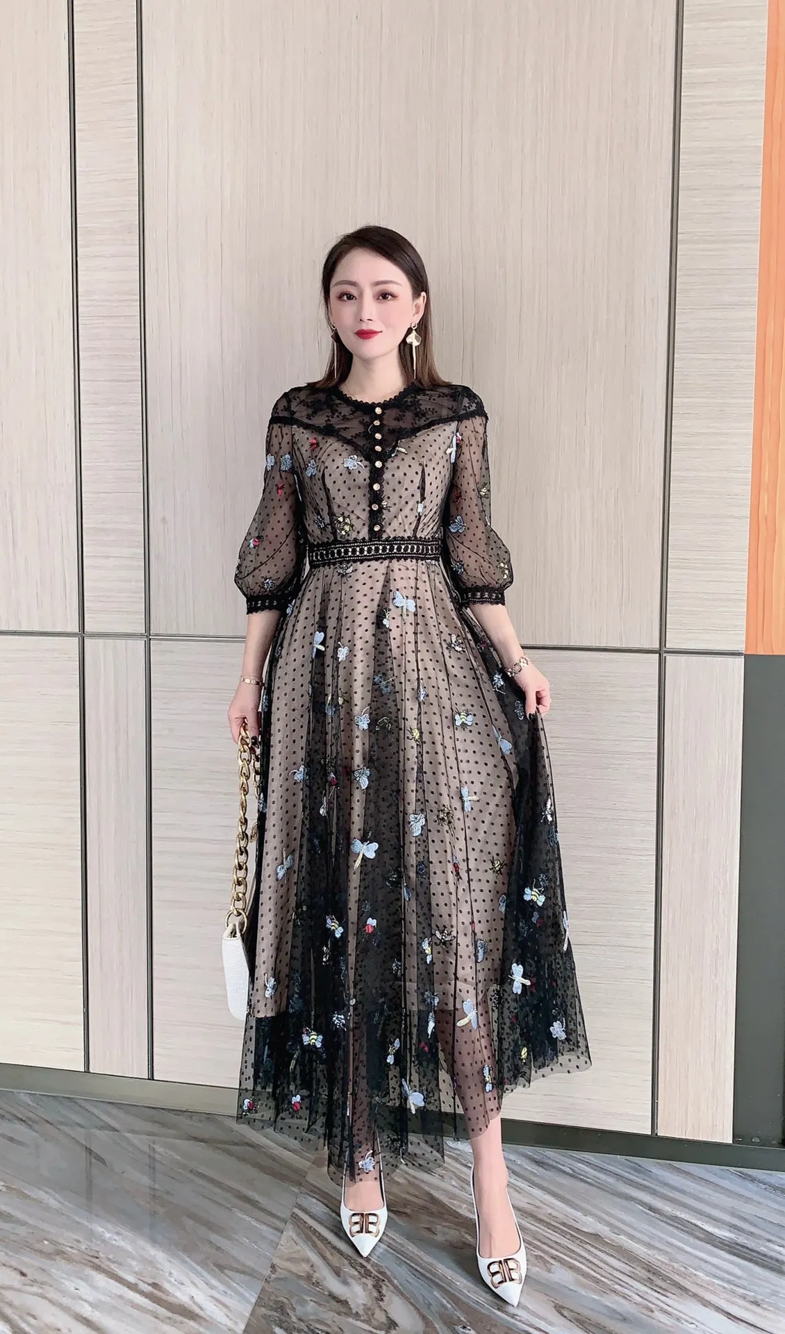 

Slim dress 2021 spring new fashion women's fashion new French high end celebrity embroidery with lace
