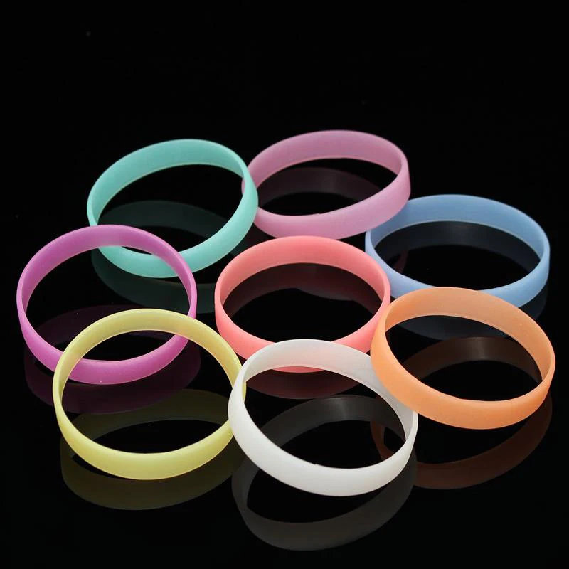 

Men Women Luminous Silicone Sports Bracelets Rubber Wristband Friendship Bands Cuff Bangle Glow in Dark Gifts