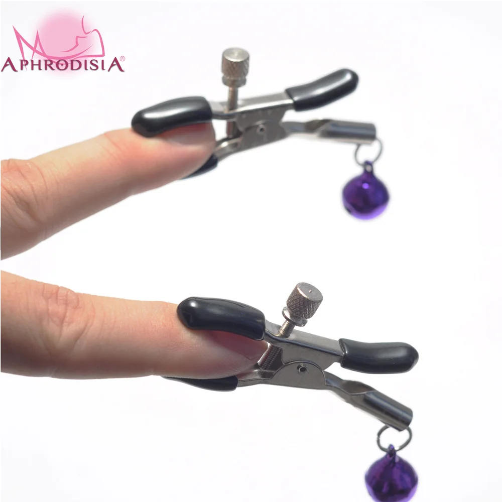 Пара симпатичных зажимов для сосков с колокольчиками