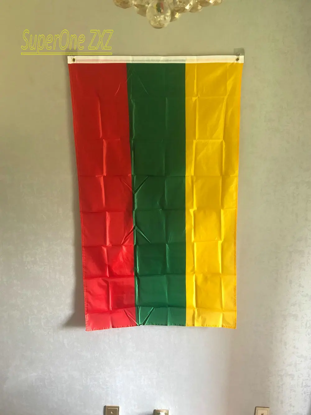 ZXZ Бесплатная доставка 90x150 см Литовский национальный флаг подвесной из