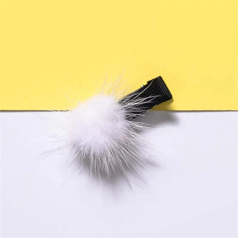 Заколки для волос девочек с маленькими милыми мягкими меховыми помпонами мини