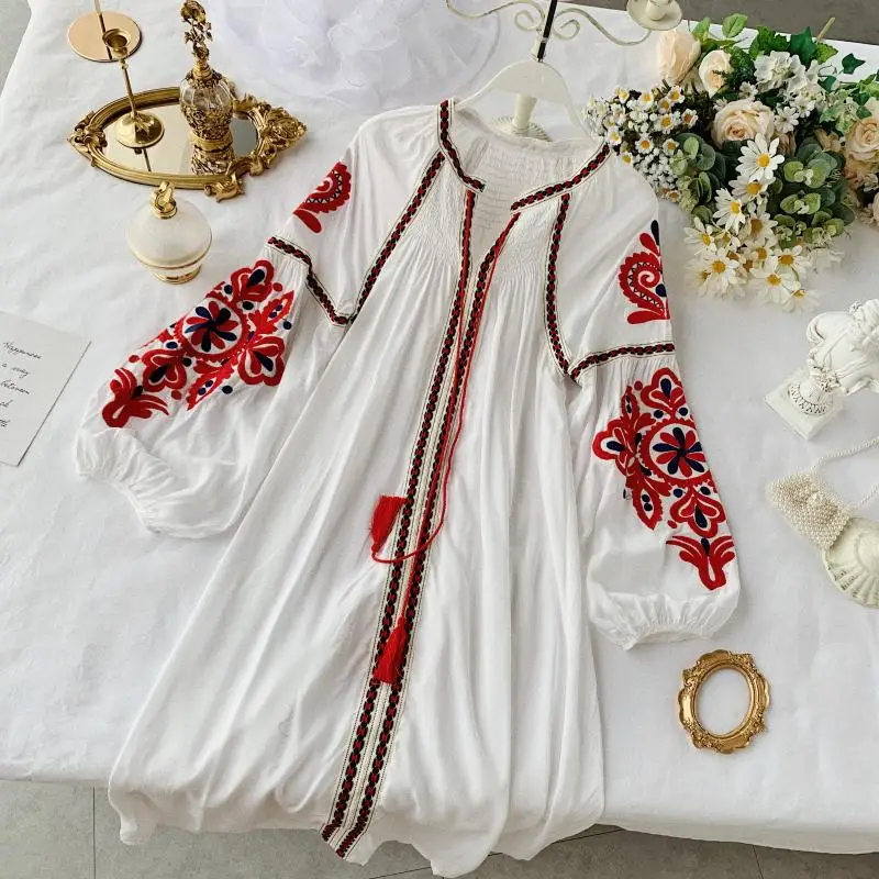 MUMUZI Lantern Sleeve Dress Female autumn New Heavy Industry Embroidery National Wind dress Tassel Lace Holiday dresses | Женская одежда