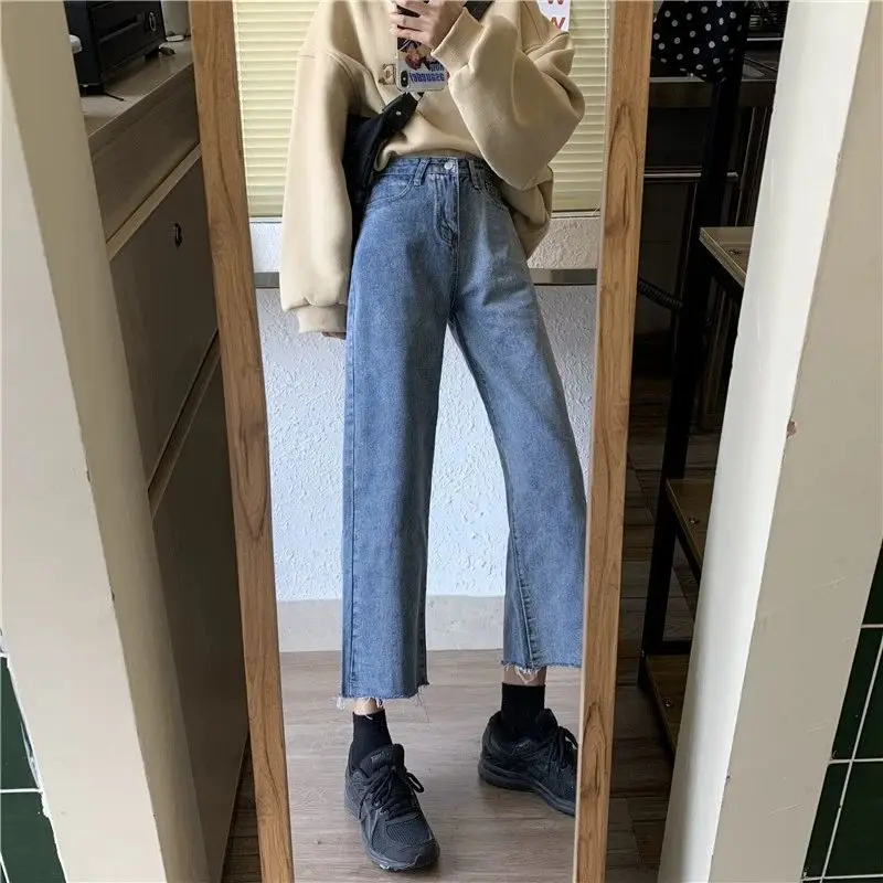 

2021 new spring and autumn Korean version ins high waist loose jeans women's straight tube shows thin and vertical feeling,