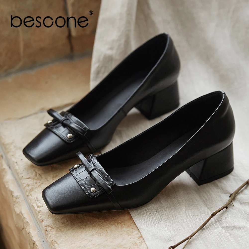 Женские туфли лодочки на среднем квадратном каблуке с текстурированной