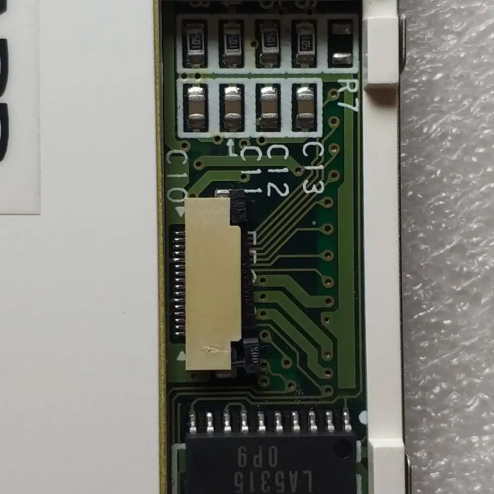 

LM64P11 LCD Displays screen