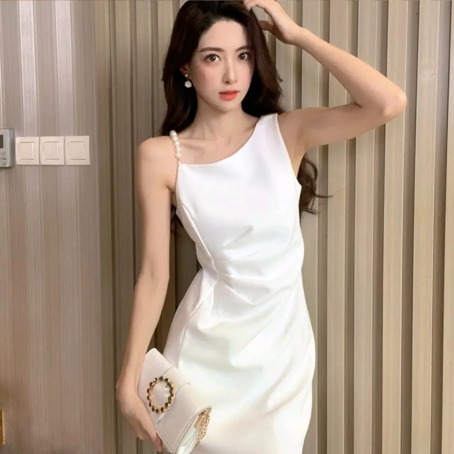 

2021 Summer New Hong Kong Style Retro Pearl Strap Dress Women's Slim Long french dress women Spaghetti Strap