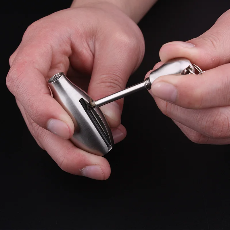 

Visitor's Free Musket Key Chain Flint Starter Survival Tool Lighter Kerosene Camping Lighter Reusable