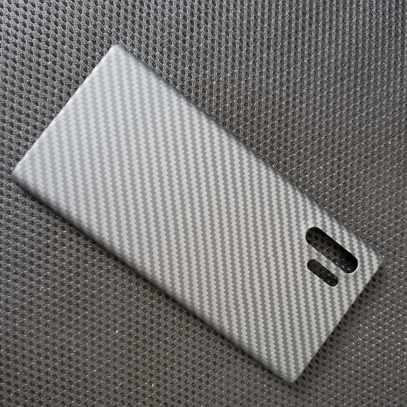 Новый матовый чехол из углеродного волокна с улучшенным сигналом для