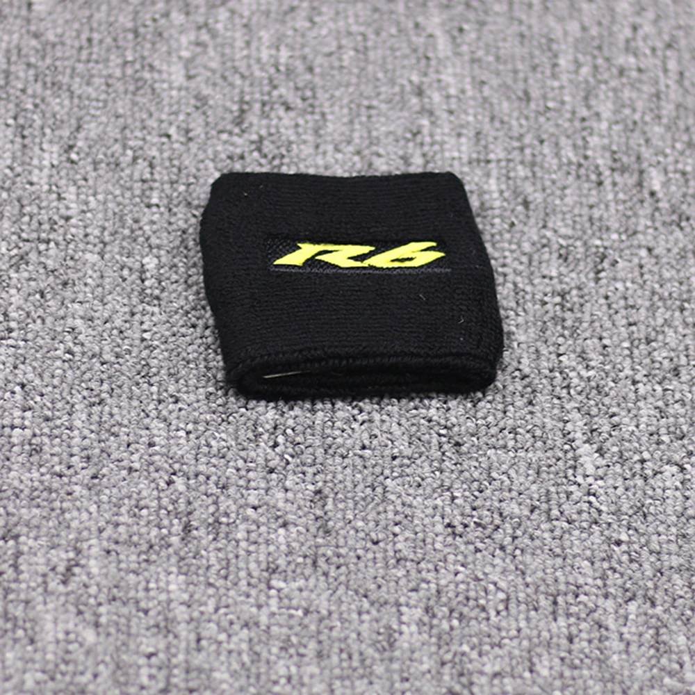 

Motorcycle Front Brake Reservoir Sock Fluid Oil Tank Cup Cover Sleeve Black & Yellow For Yamaha R6 YZF R6 3D Logo With Keyring