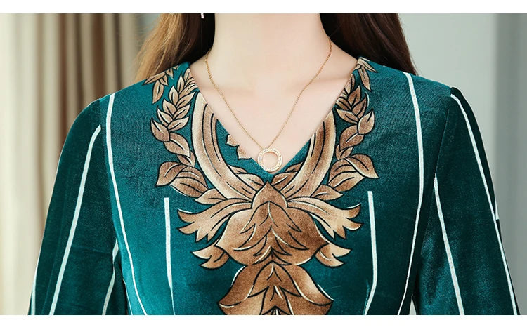 

Autumn New Women's Gold Velvet Dress Temperament Ethnic Style Exquisite Printing Slim Fashion Stitching Long Mujer Vestidos Z252
