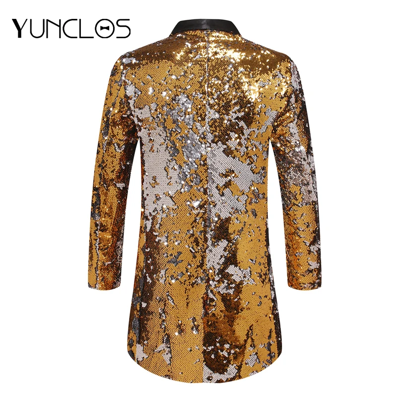 Блестящий золотистый блестящий мужской пиджак с пайетками украшенный смокинг