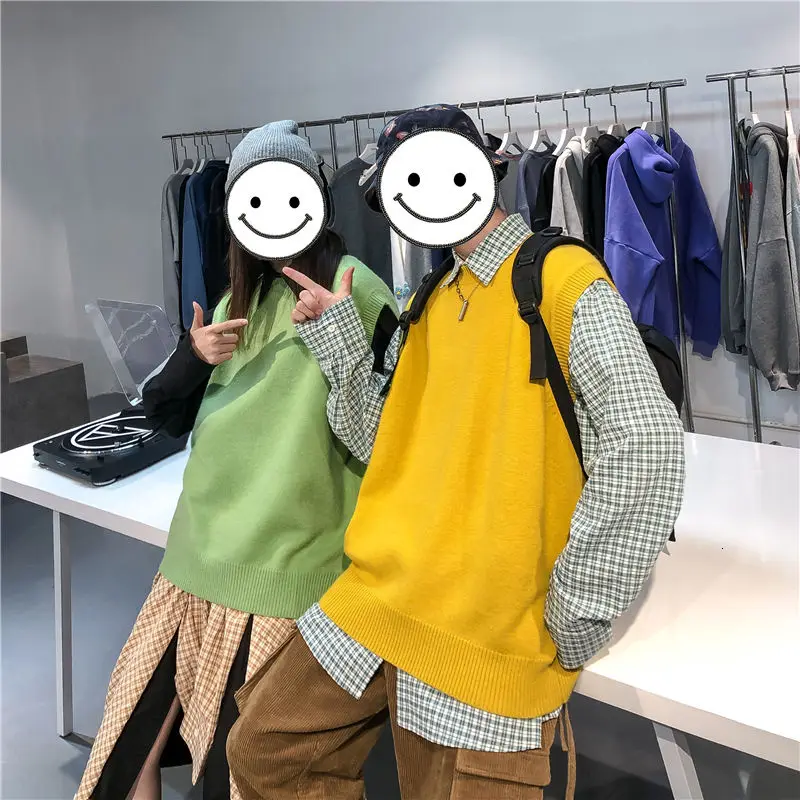 

Autumn Korean Sweater Vest Men's Fashion Solid Color O-neck Knitted Pullover Men Streetwear Loose Mens Vest Sweater Clothes