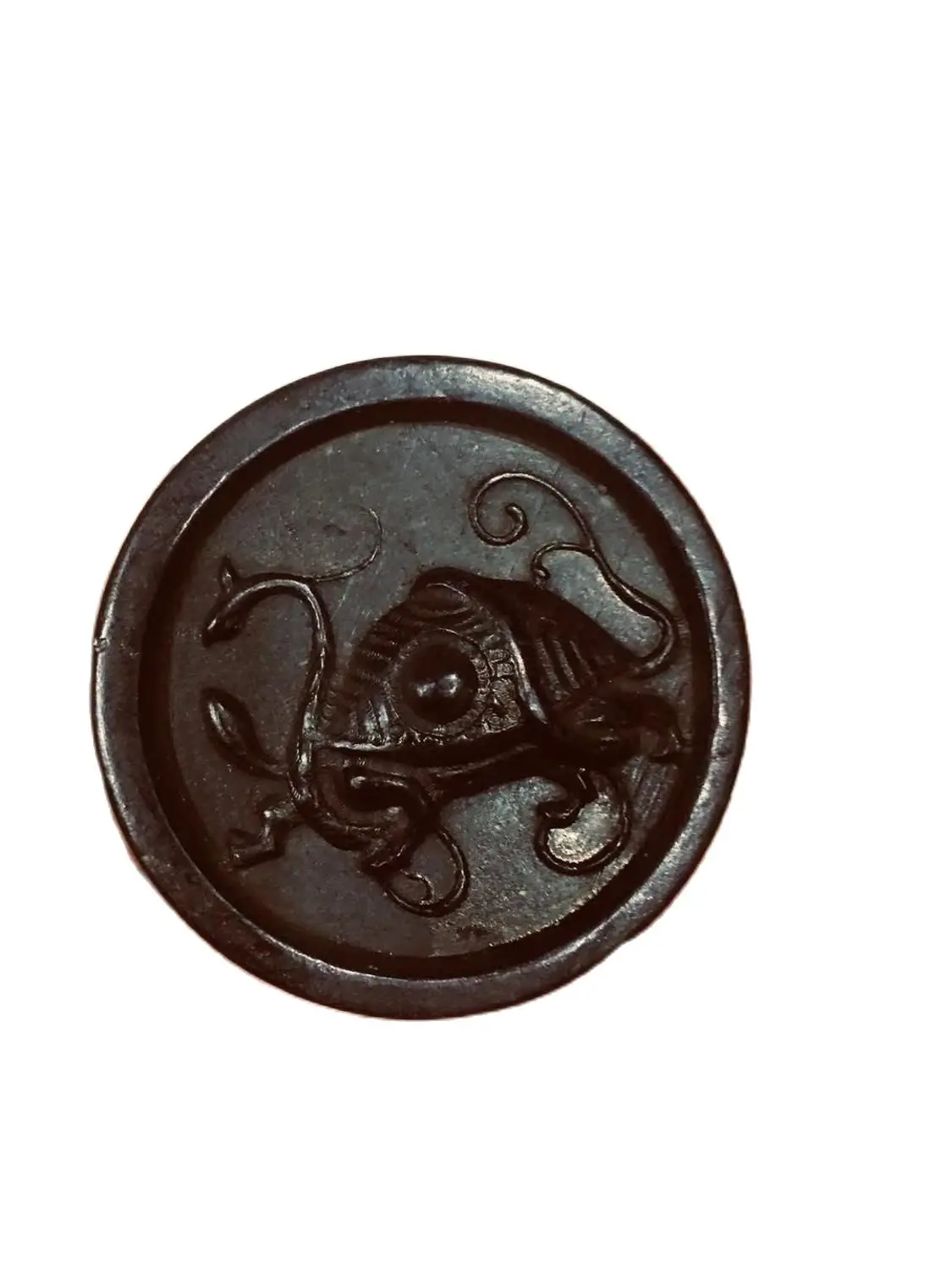 

Jade jewelry, iron meteorite basaltic god beast pendant, can absorb magnet liangzhu cultural relics