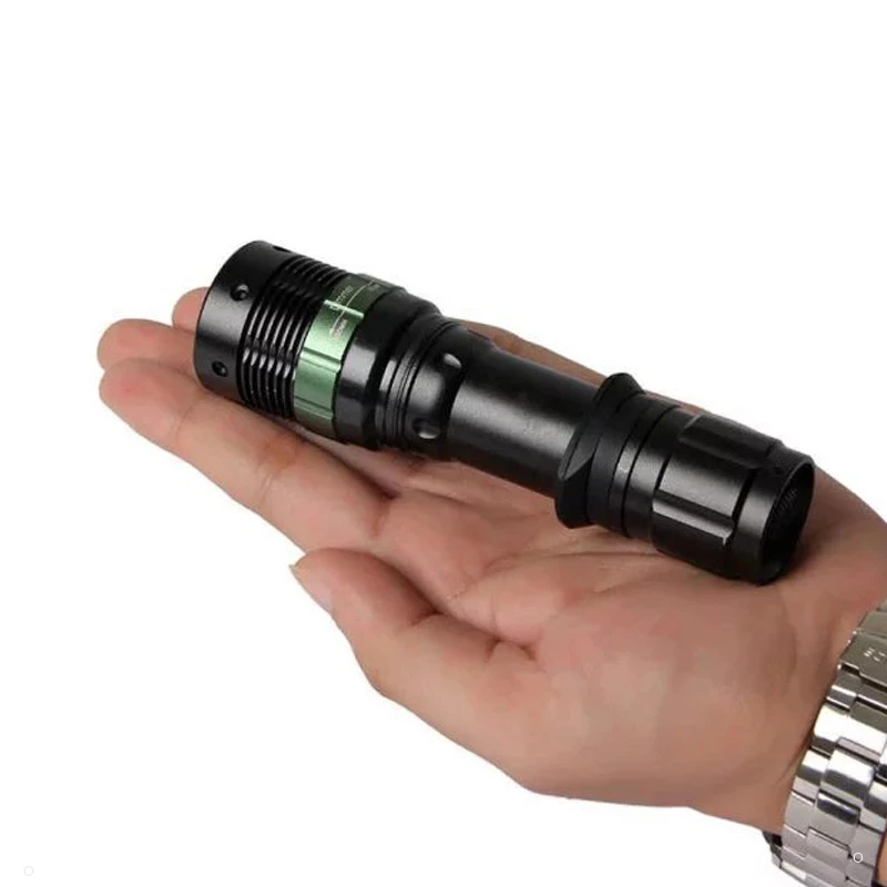 

XPE flashlight 18650 AAA battery 500 lumens flash light patrolling camping rescuing torch zoomable flashlight