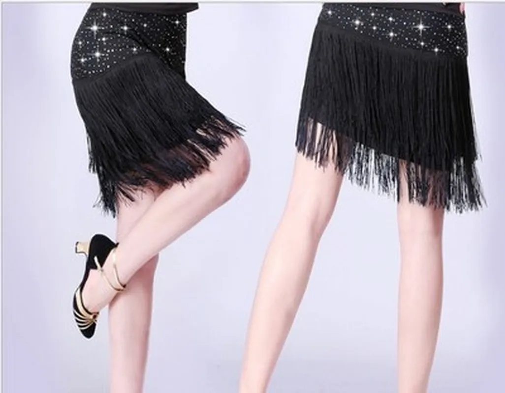 

New women Square Dance Costume Latin Dance Short Skirt Sexy Professional Female Adult Half-Length Sequins Tassel Dancing Skirt