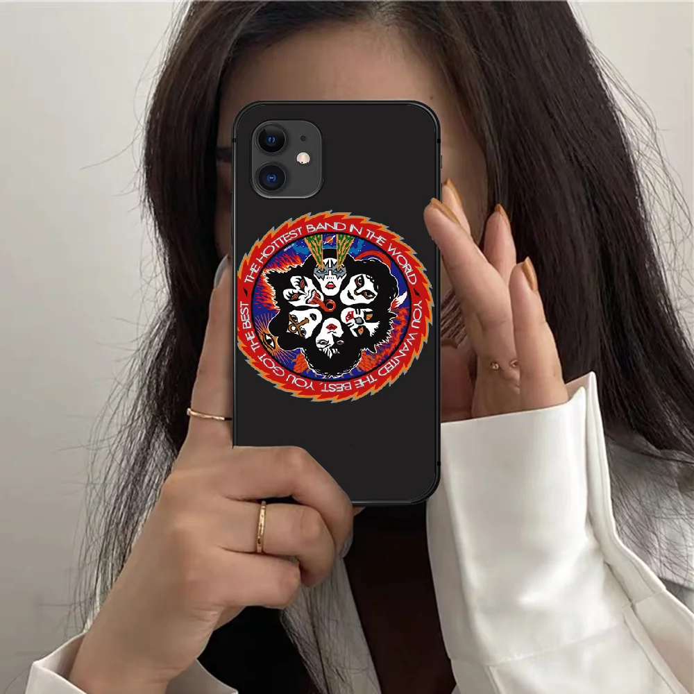 

Kiss band Gene Simmons Phone Case For Iphone 12 Mini 11 PRO X XR XS MAX 6 6s 7 8 Plus 4 5 5s SE 2020 black Cell Fashion Hoesjes