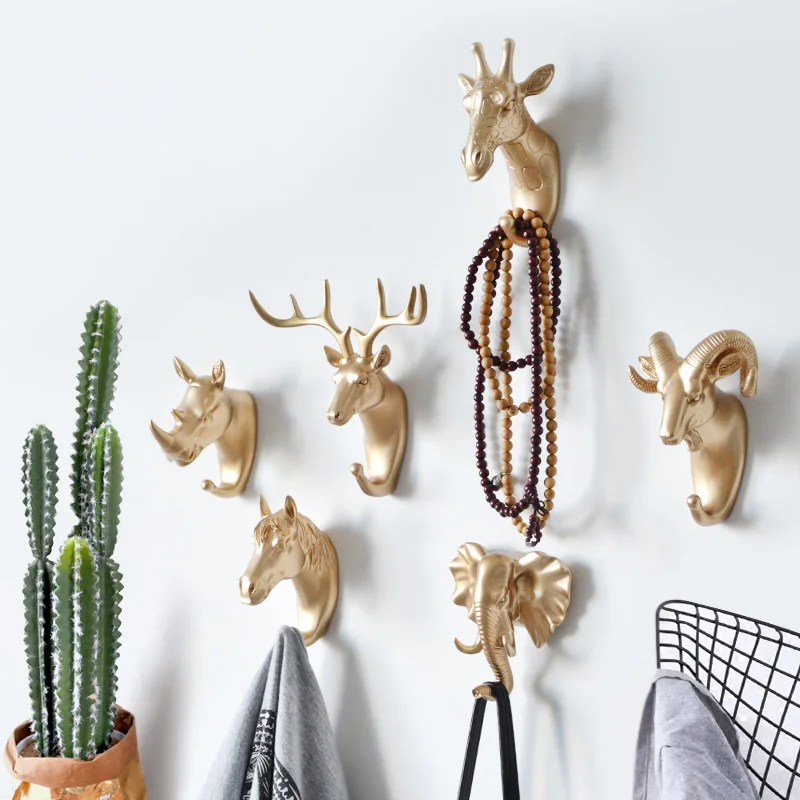 

High Quality Animal Clothes Hook Wall Decoration Storage Rack Room Organizer Clothing Rack Golden Deer Head Hanger Key Holder