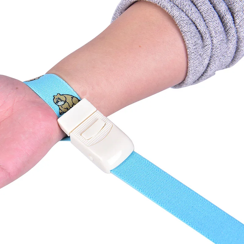 

1 x Outdoor First Aid Quick Release Buckle Medical Emergency Tourniquet Strap