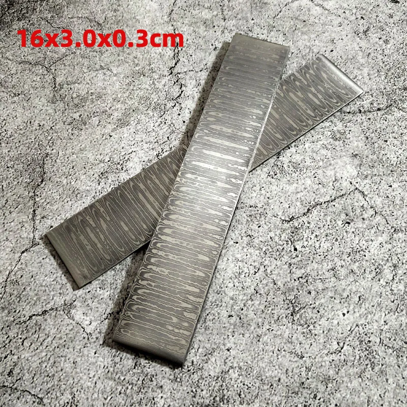 

VG10 Damascus Steel Forged Raw Material Steel Knife Already Quenched Steel Strip DIY Pattern Thousand Layer Steel 16x3.0x0.3CM