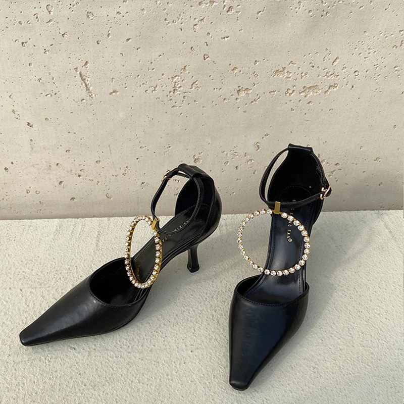 Женская обувь Новинка 2021 года Сезон весна Туфли с острым носком Пикантные