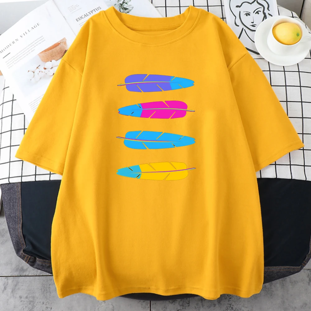 

Line of Simple Feathers print Woman Tshirts Summer Simplicity t shirt fashion Comfortable T-shirt soft Breathable t shirts Woman