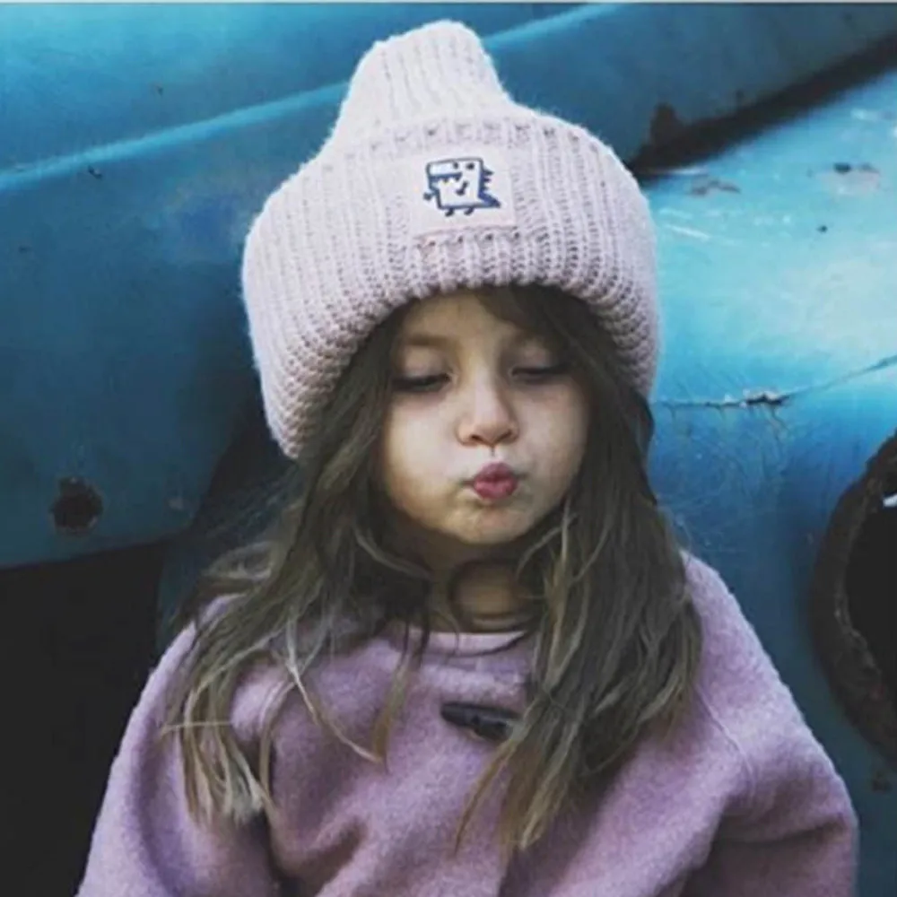 Новые детские короткие вязаные шапки с манжетами милые стильные однотонные