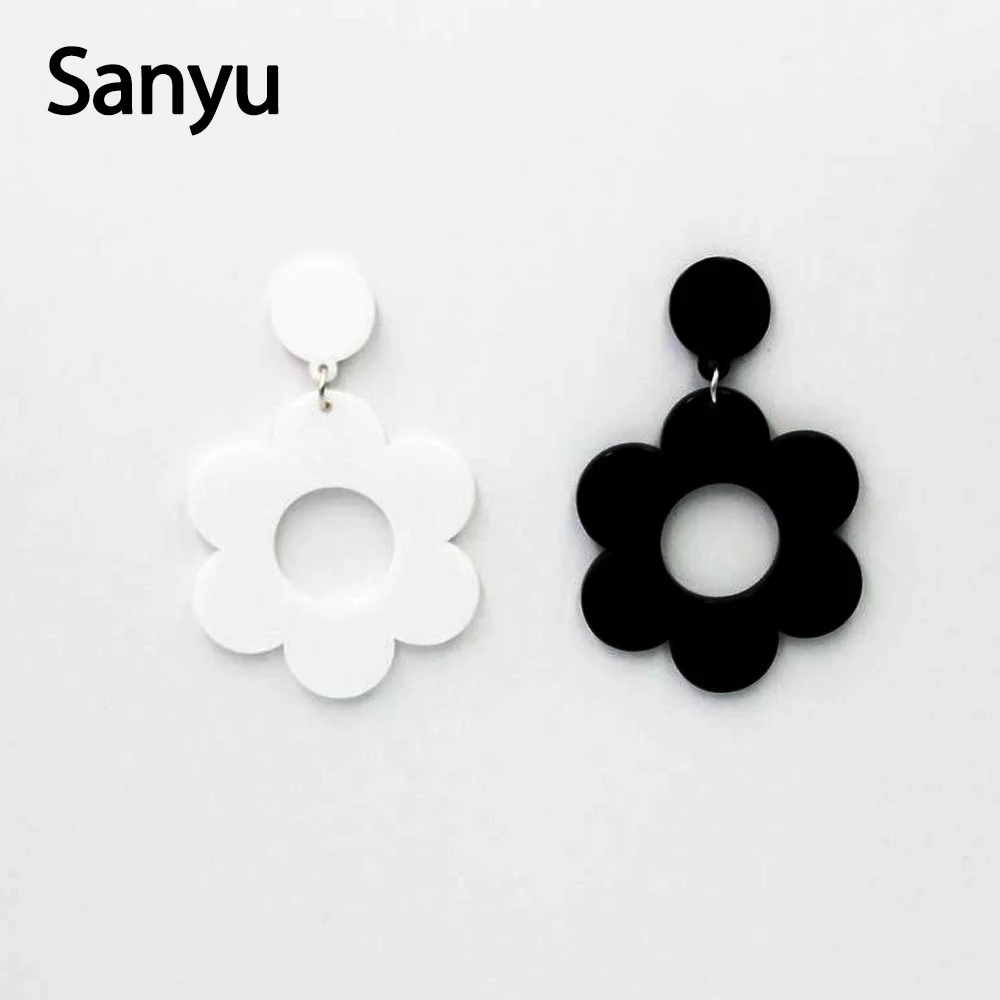 Новые модные Асимметричные прозрачные Черно-Белые Полые Акриловые висячие