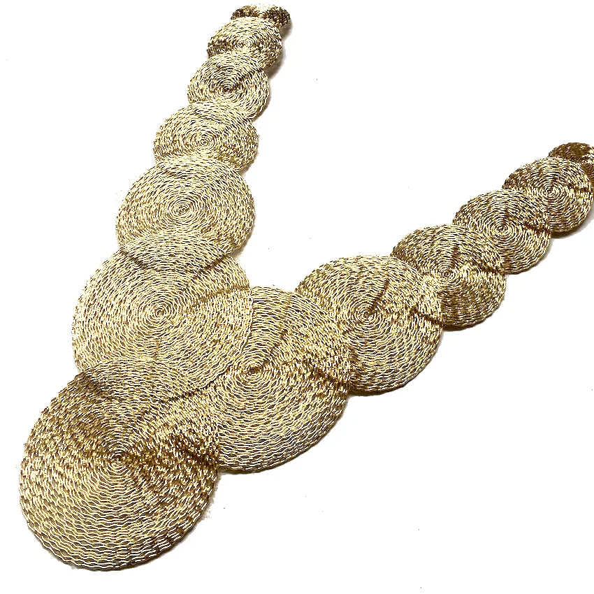 1 предмет Модный комплект золотого цвета с кружевным воротником пошив на золотые