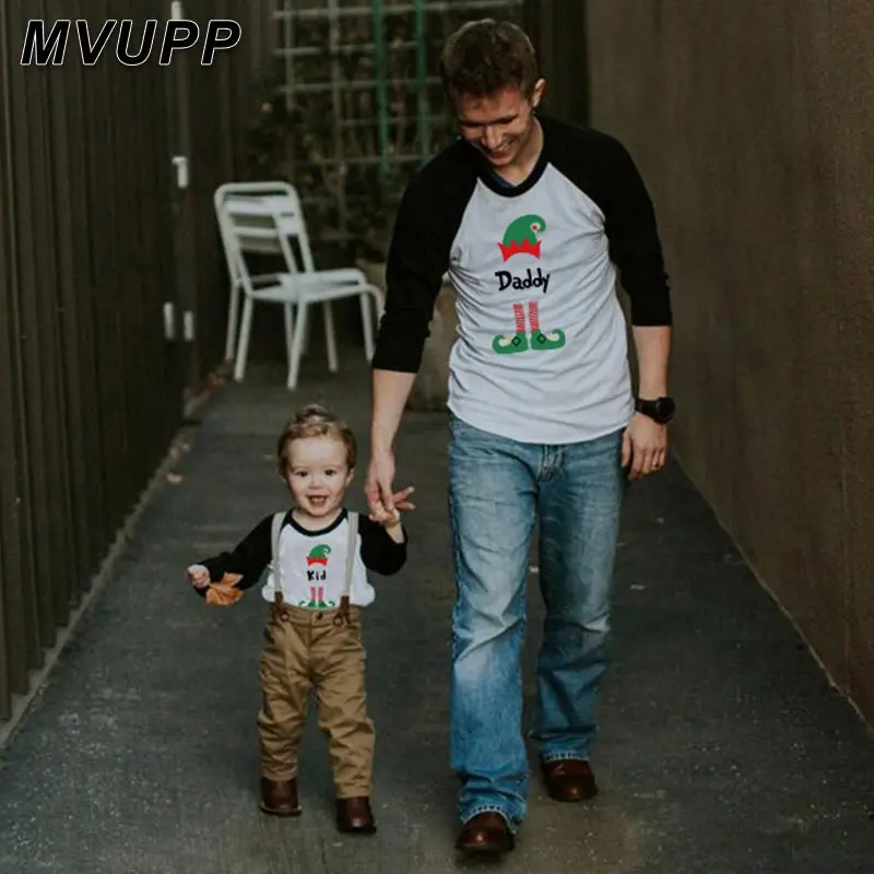 Рождественские одинаковые комплекты одежды для всей семьи с изображением Санта