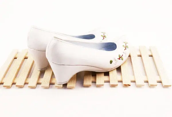 Женская обувь на высоком каблуке 5 см Традиционная в Корейском стиле для